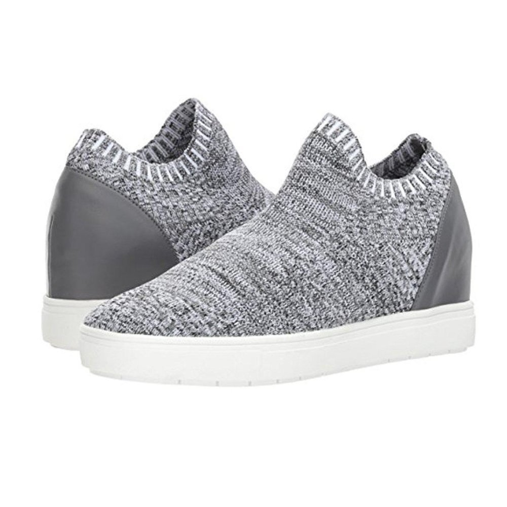 Steve Madden Sly Gray Knit Sneakers F850